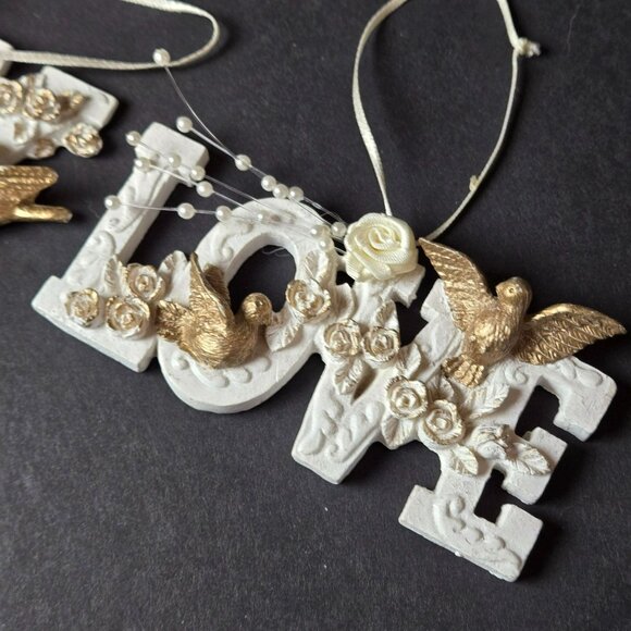 Vintage White Gold Christmas Word Ornaments Set Of 5 Love Joy Noel Doves Roses - Picture 6 of 12